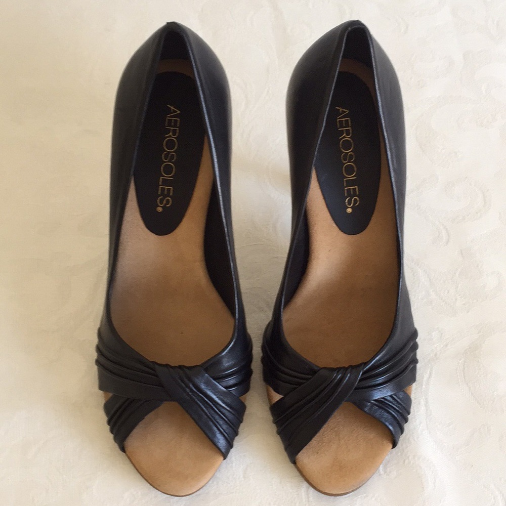 Aero soles peep toe heels